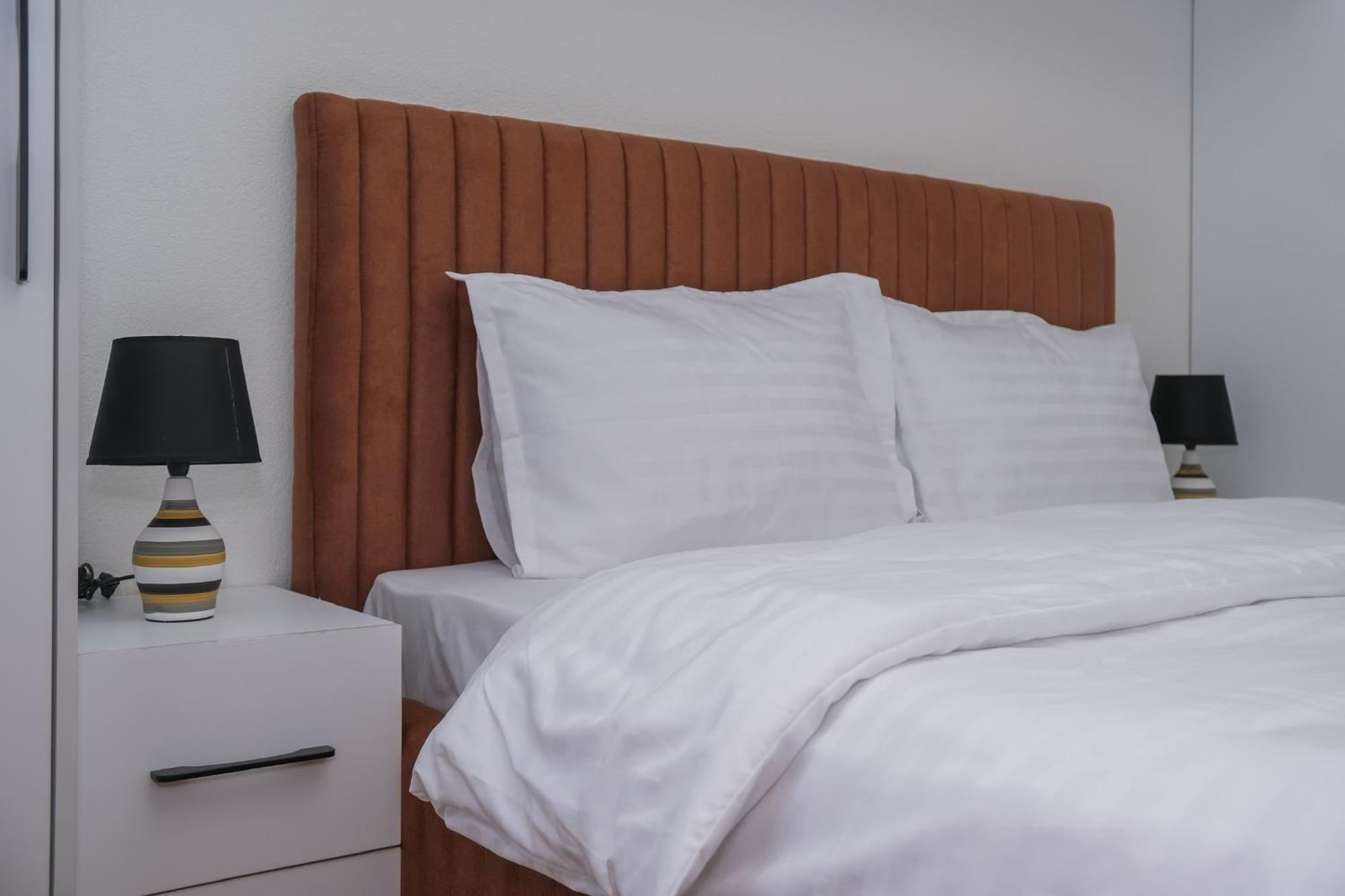 Nest Apartments Gjakova Eksteriør bilde