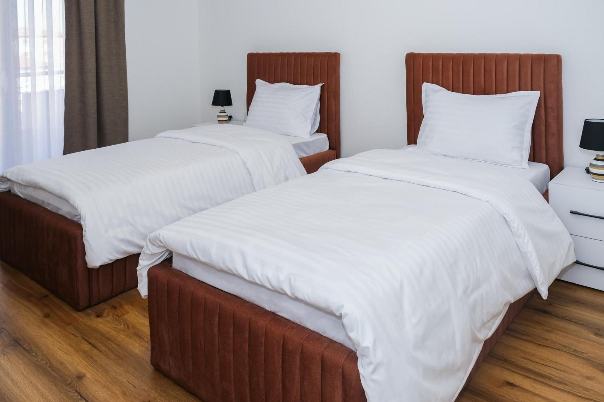 Nest Apartments Gjakova Eksteriør bilde