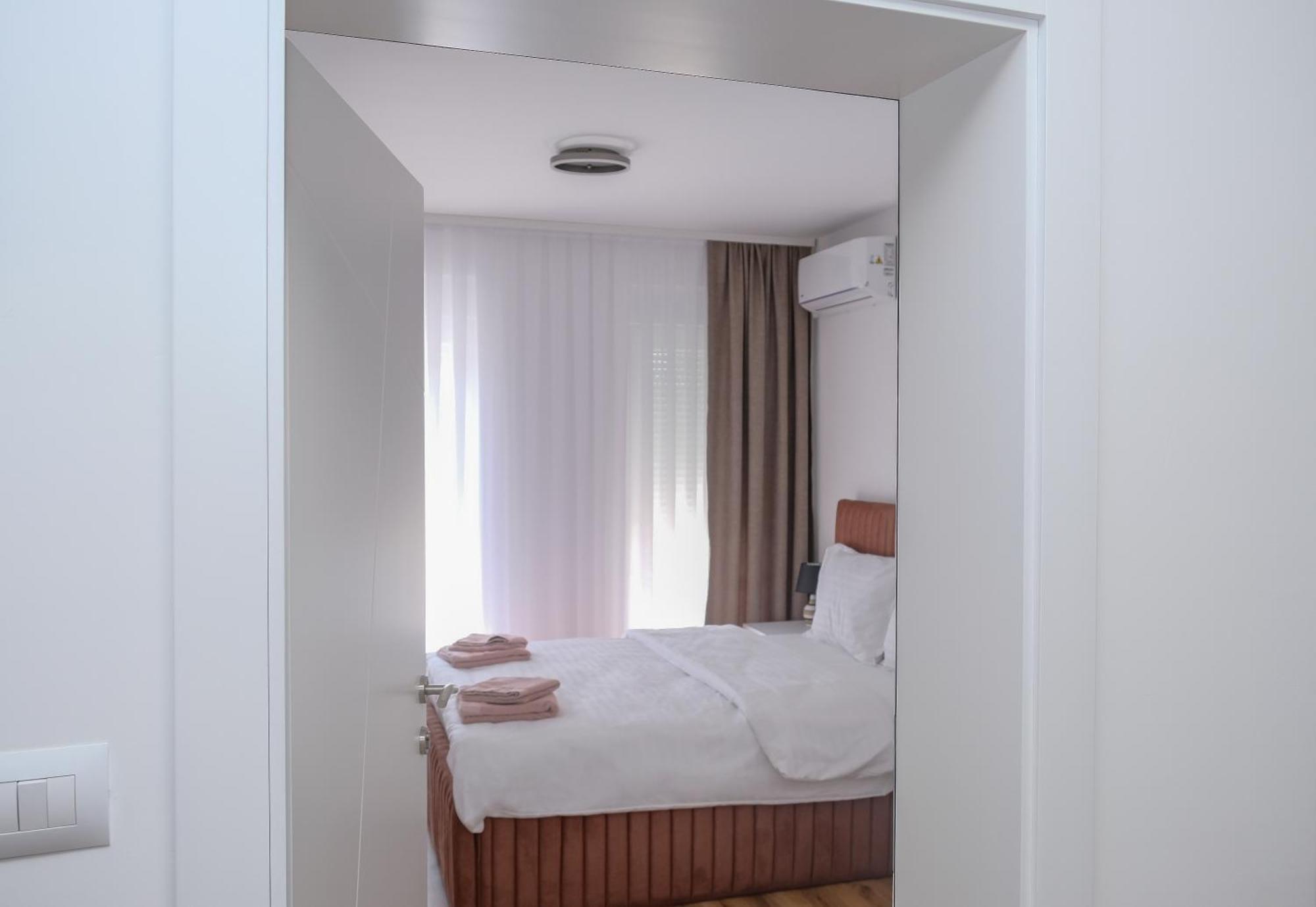 Nest Apartments Gjakova Eksteriør bilde